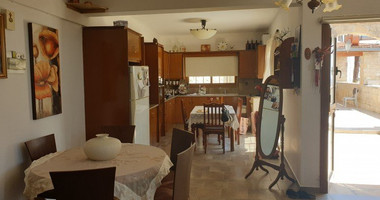 Four Bed House for sale In Pachna ,Limassol