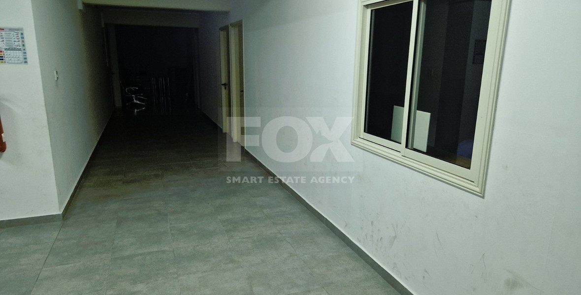 Building for rent in Omonoia area