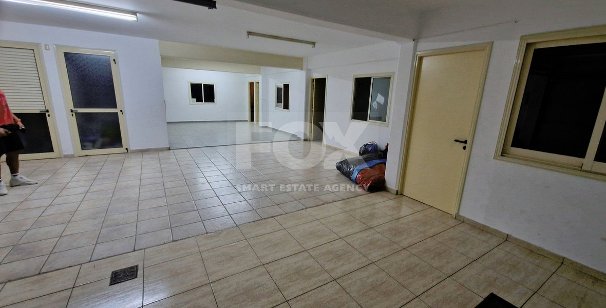 Building for rent in Omonoia area