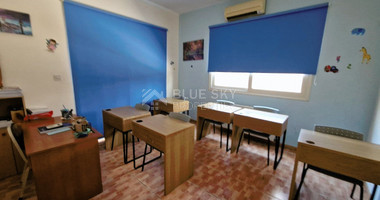 Building for rent in Omonoia area