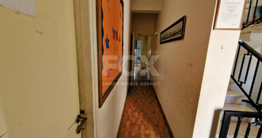 Building for rent in Omonoia area