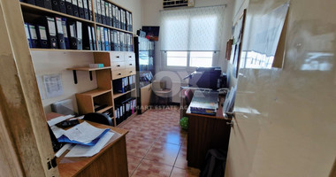 Building for rent in Omonoia area