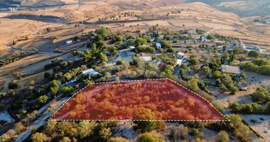 Residential Field in Milia community in Paphos