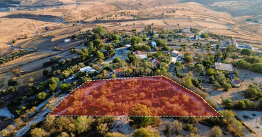 Residential Field in Milia community in Paphos