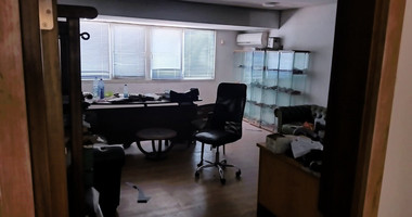 INDUSTRIAL WAREHOUSE FOR SALE IN KATO POLEMIDIA