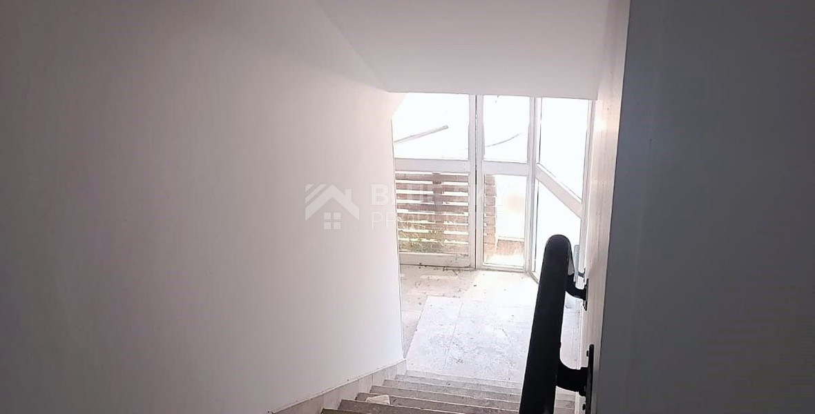 INDUSTRIAL WAREHOUSE FOR SALE IN KATO POLEMIDIA