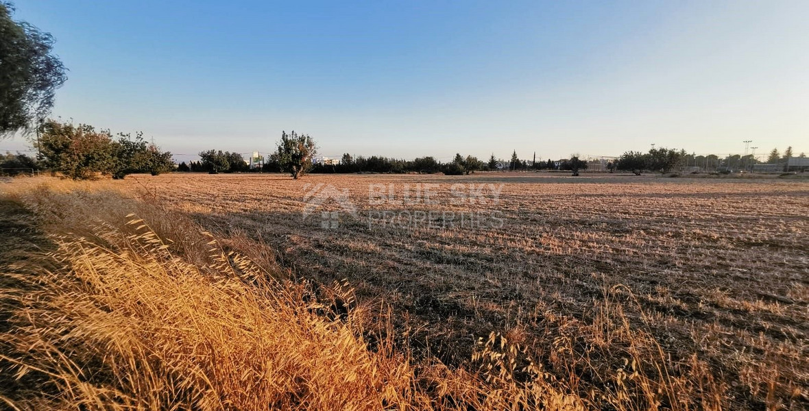 INVESTMENT AND DEVELOPMENT RESIDENTIAL FLAT LAND IN KATO POLEMIDIA