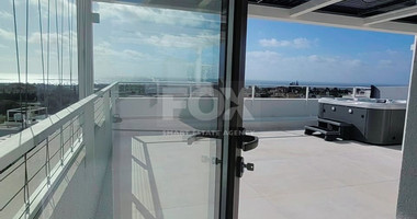 Five bedroom outstanding villa in Peyia
