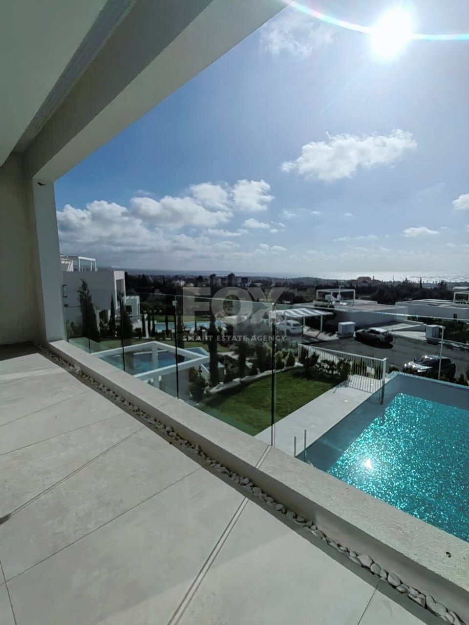 Five bedroom outstanding villa in Peyia
