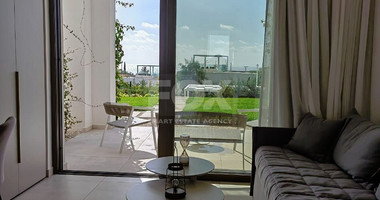 Five bedroom outstanding villa in Peyia