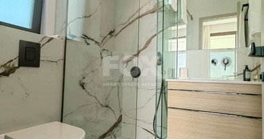 Five bedroom outstanding villa in Peyia
