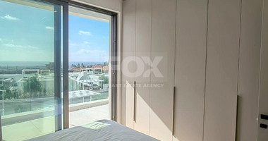 Five bedroom outstanding villa in Peyia