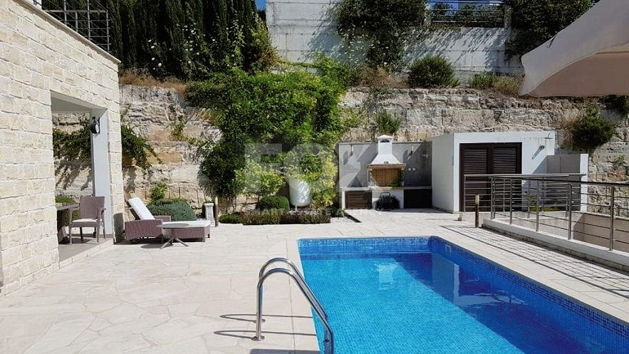 Three bedroom villa in Tala