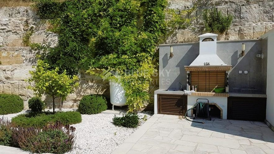 Three bedroom villa in Tala