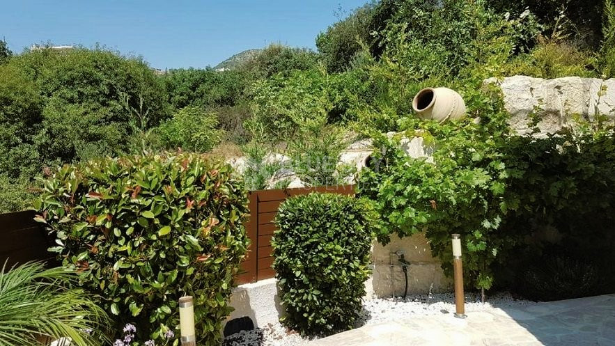 Three bedroom villa in Tala