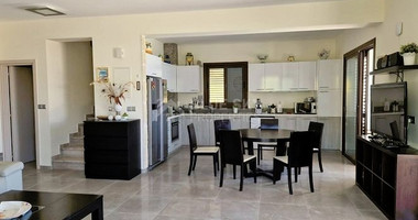 Three bedroom villa in Tala