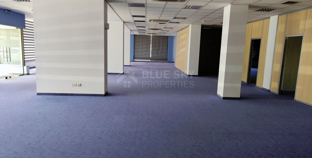 Commercial building for rent in Apostoloi Petrou & Pavlou , Limassol