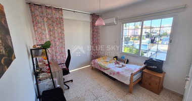 Three bedroom Semi-Detached House in Paphos