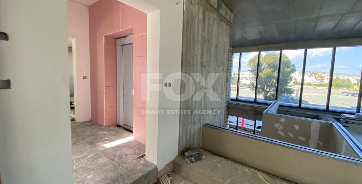 Office whole floor for the rent, in Kato Polemidia, Limassol.