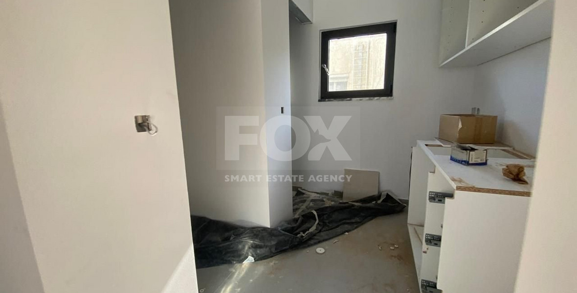 Office whole floor for the rent, in Kato Polemidia, Limassol.