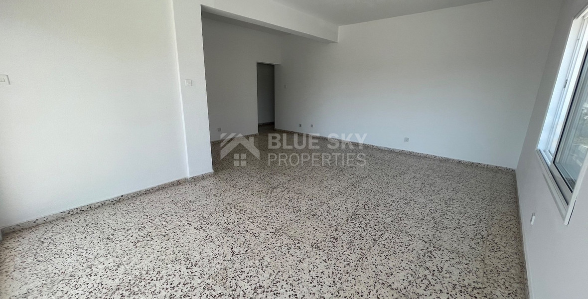 Spacious Two Bedroom Apartment In Paphos Centre