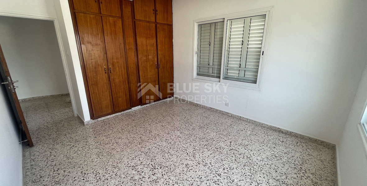 Spacious Two Bedroom Apartment In Paphos Centre