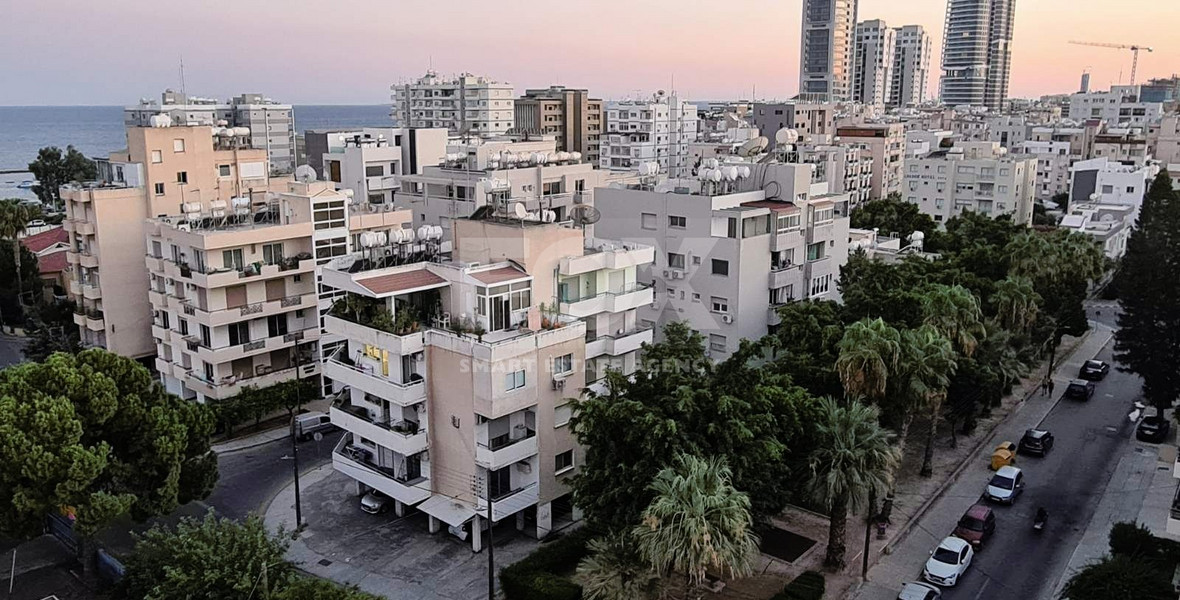 Renovated One-Bedroom Apartment for sale in Neapoli: Prime Location, 200m from the Beach