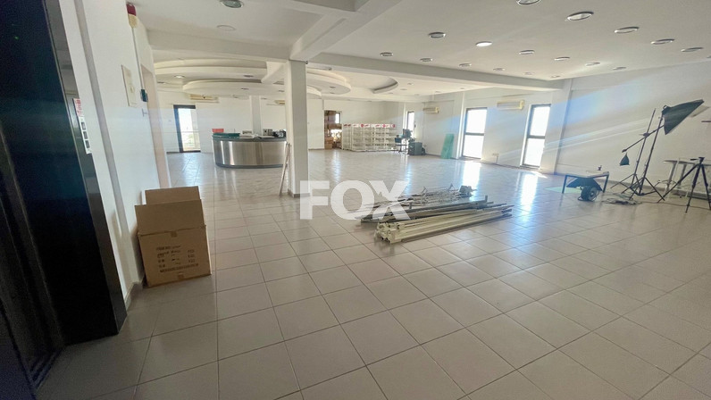 Building 450 m² for rent in Agios Theodoros, Paphos, Cyprus