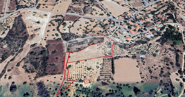 Land for sale in Souni - Zanakia: Ideal for Development