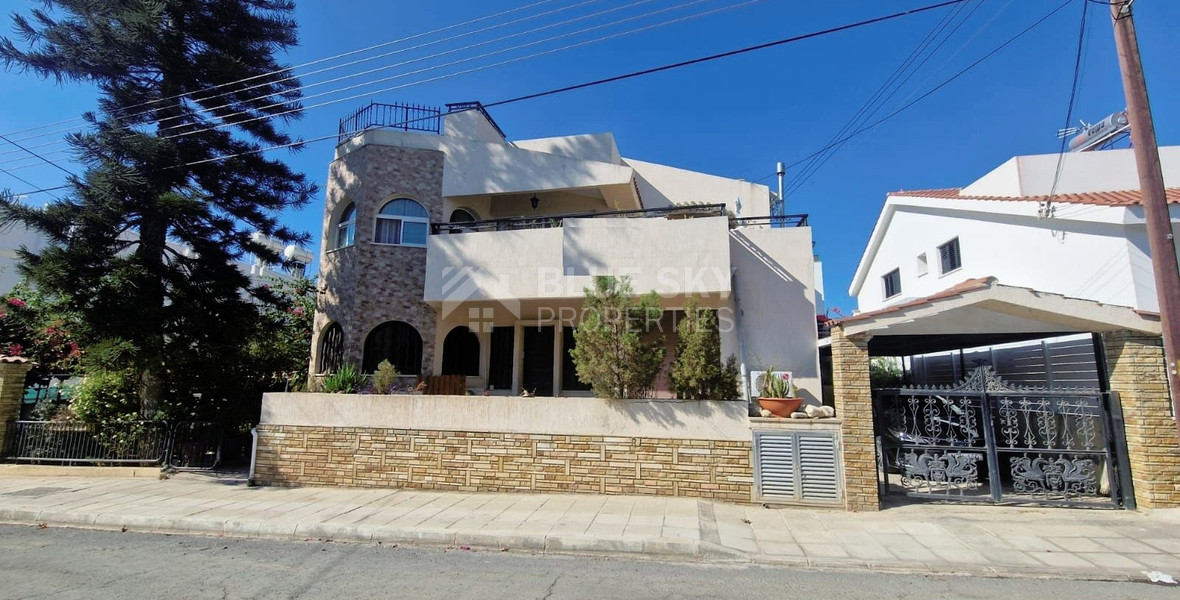 Detached House for sale in Potamos Germasogeias