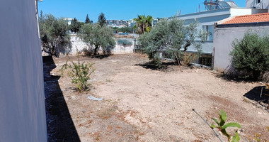 Large Residential Building Plot with House for Sale in Mesa Geitonia