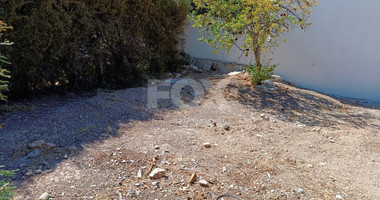 Large Residential Building Plot with House for Sale in Mesa Geitonia