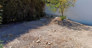 Large Residential Building Plot with House for Sale in Mesa Geitonia