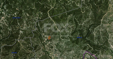 Plot for sale in Moniatis