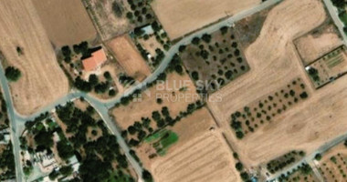 Nice-Big Plot 709sqm In A Very Quiet Residential area in Ypsonas