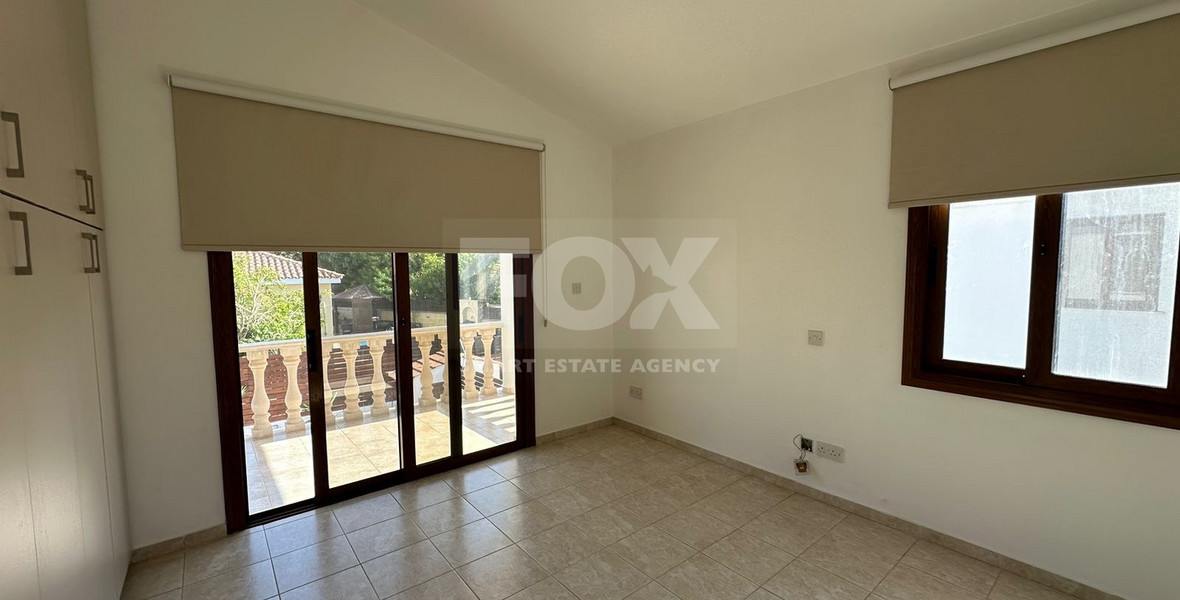 Three bedroom villa in Chloraka , Paphos