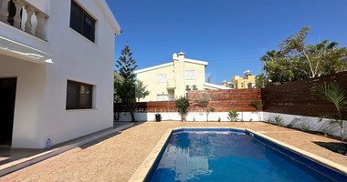 Three bedroom villa in Chloraka , Paphos