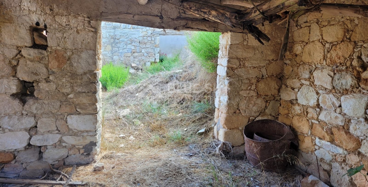 Special Land with Old Stone House in Koili , Paphos