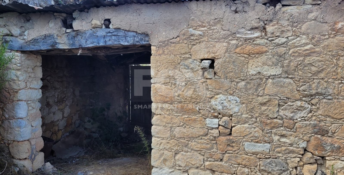 Special Land with Old Stone House in Koili , Paphos