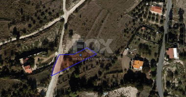 Oικιστικό χωράφι στη Αγία Μαρίνα Κελοκεδάρων, επαρχίας Πάφου