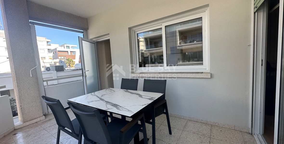 Furnished 3 bedroom in Neapoli walking distance to all anenities