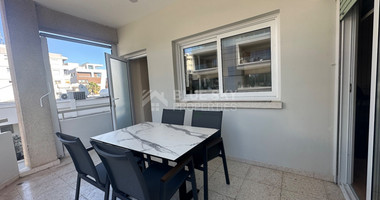 Furnished 3 bedroom in Neapoli walking distance to all anenities