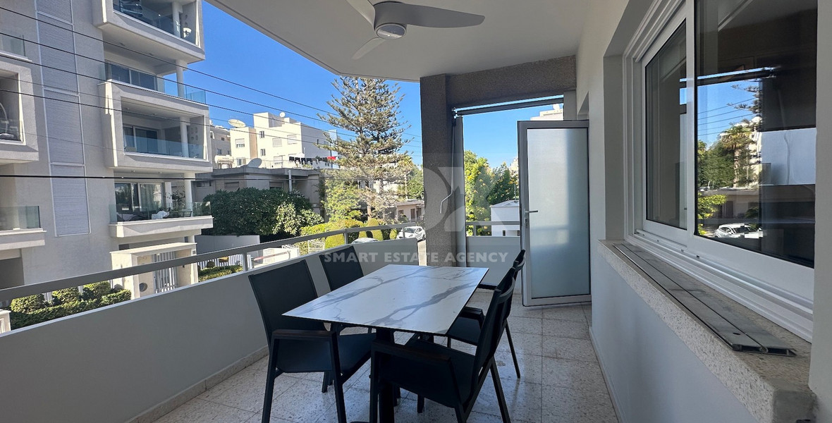 Furnished 3 bedroom in Neapoli walking distance to all anenities