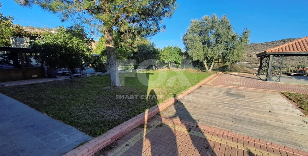 Four bedroom bungalow for rent in Pareklissia, Limassol, Cyprus