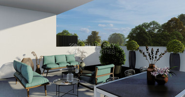 Modern Design-Luxury, Ground Floor One Bedroom Apartment With Private Yard And Garden