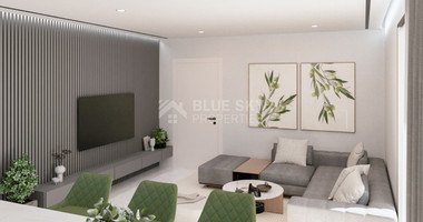 Modern Design-Luxury, Ground Floor One Bedroom Apartment With Private Yard And Garden