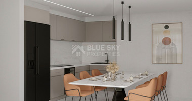 Modern Design-Luxury, Ground Floor One Bedroom Apartment With Private Yard And Garden