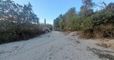 Residential land in Tsada