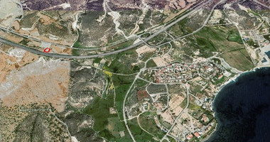 Agricultural Land for sale in Pentakomo