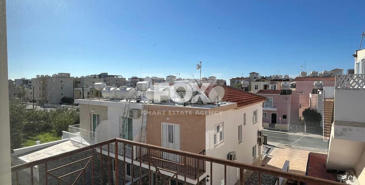 For Sale: Stylish 2-Bedroom Top-Floor Apartment in Universal Area, Kato Pafos